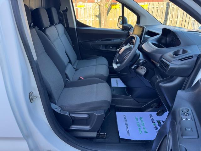 2020 Peugeot Partner 1000 1.5 Bluehdi 100 Professional Van (NV69SZU) Image 15