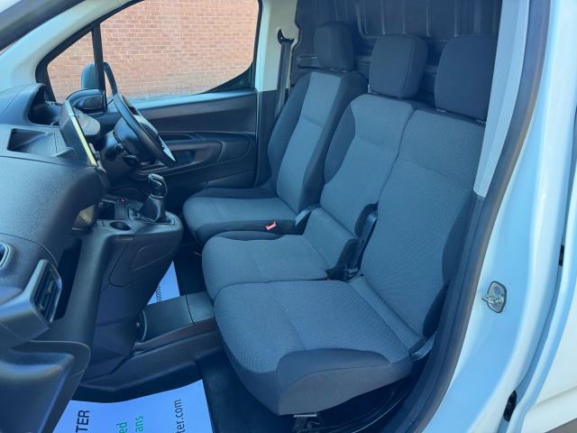 2020 Peugeot Partner 1000 1.5 Bluehdi 100 Professional Van (NV69SZU) Image 31