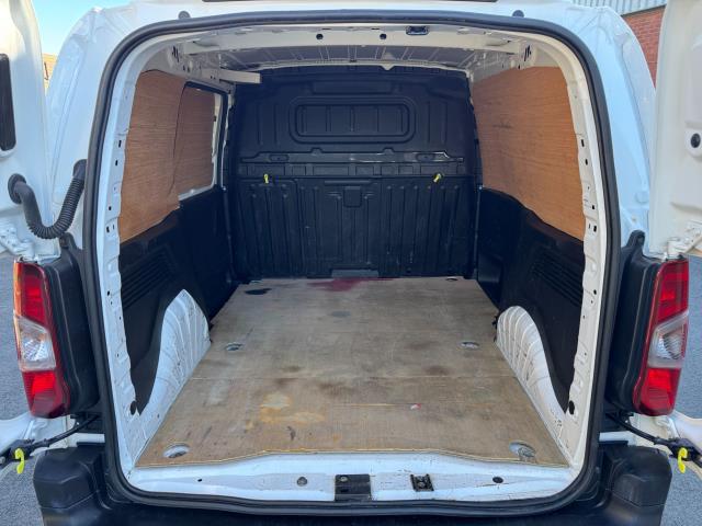 2020 Peugeot Partner 1000 1.5 Bluehdi 100 Professional Van (NV69SZU) Image 42