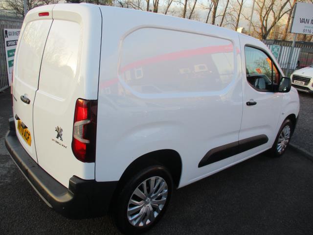 2020 Peugeot Partner 1000 1.5 Bluehdi 100 Professional Van (NV70ACF) Image 4