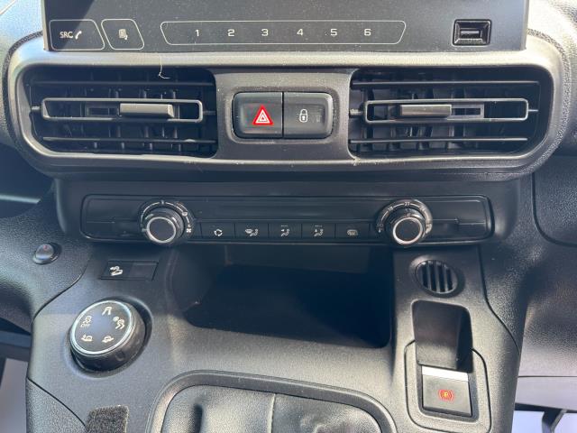 2020 Peugeot Partner 1000 1.5 Bluehdi 100 Grip Van (NV70CLX) Image 27