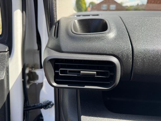 2020 Peugeot Partner 1000 1.5 Bluehdi 100 Grip Van (NV70CLX) Image 40