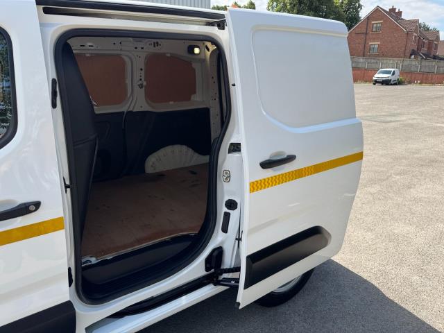 2020 Peugeot Partner 1000 1.5 Bluehdi 100 Grip Van (NV70CLX) Image 42