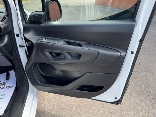 2020 Peugeot Partner 1000 1.5 Bluehdi 100 Grip Van (NV70CLX) Image 18