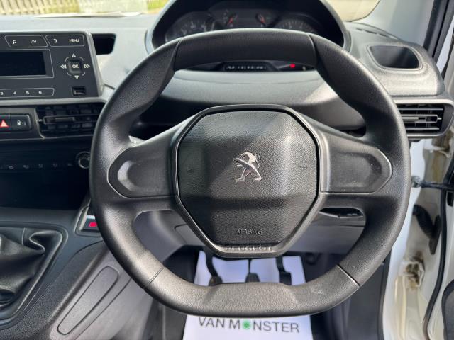 2020 Peugeot Partner 1000 1.5 Bluehdi 100 Grip Van (NV70CLX) Image 22