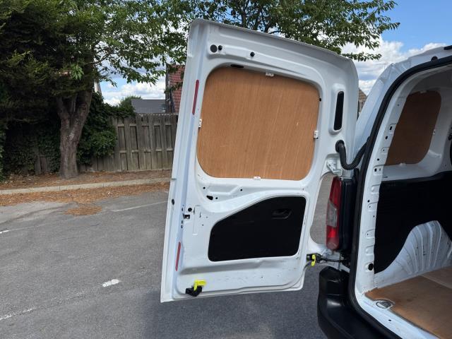 2020 Peugeot Partner 1000 1.5 Bluehdi 100 Grip Van (NV70CLX) Image 51