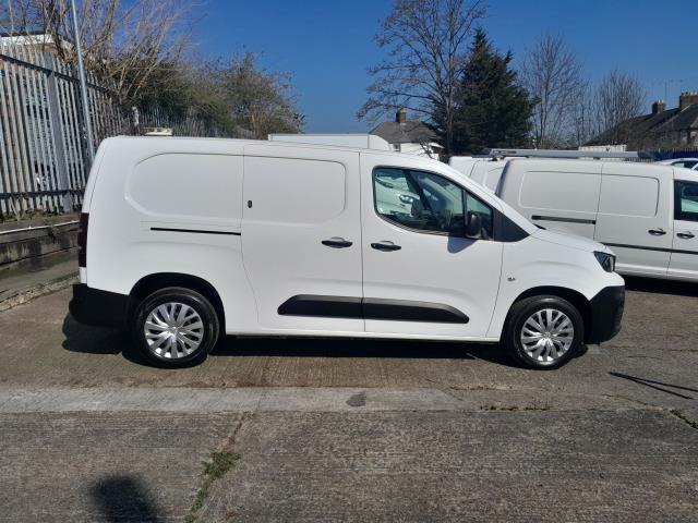 2020 Peugeot Partner 950 1.5 Bluehdi 100 Professional Van L2 (NV70CXR) Image 11