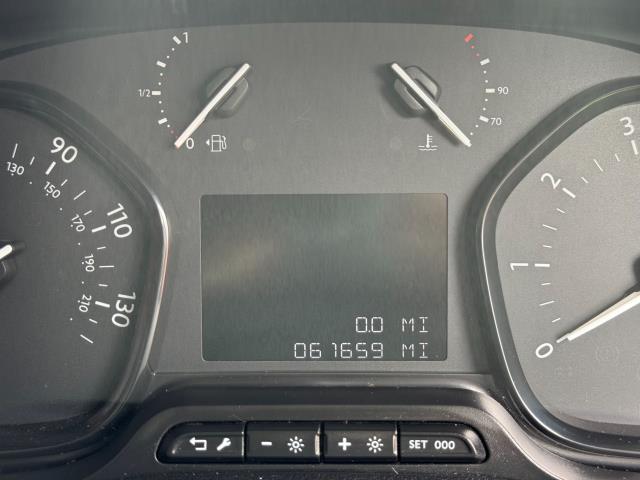 2020 Peugeot Expert 1000 1.5BLUE HDI 100PS PROFESSIONAL EURO 6 (NV70CXY) Image 12