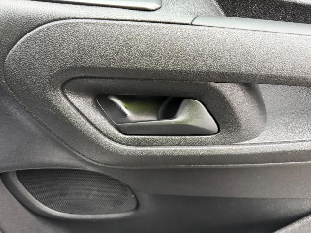 2020 Peugeot Partner 1000 1.5 Bluehdi 100 Professional Van Euro 6 (NV70DWN) Image 20