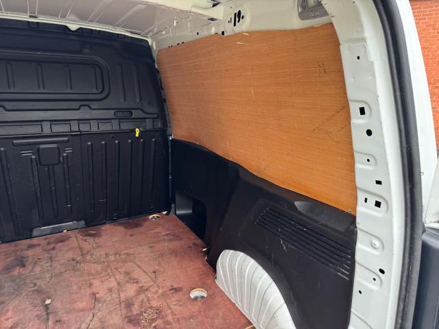 2020 Peugeot Partner 1000 1.5 Bluehdi 100 Professional Van Euro 6 (NV70DWN) Image 44