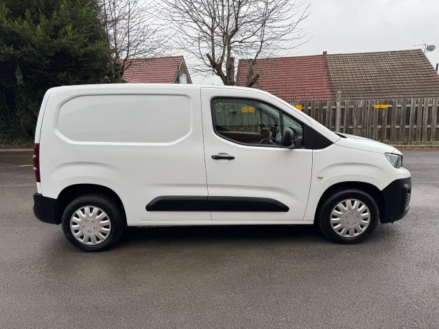 2020 Peugeot Partner 1000 1.5 Bluehdi 100 Professional Van Euro 6 (NV70DWN) Image 10