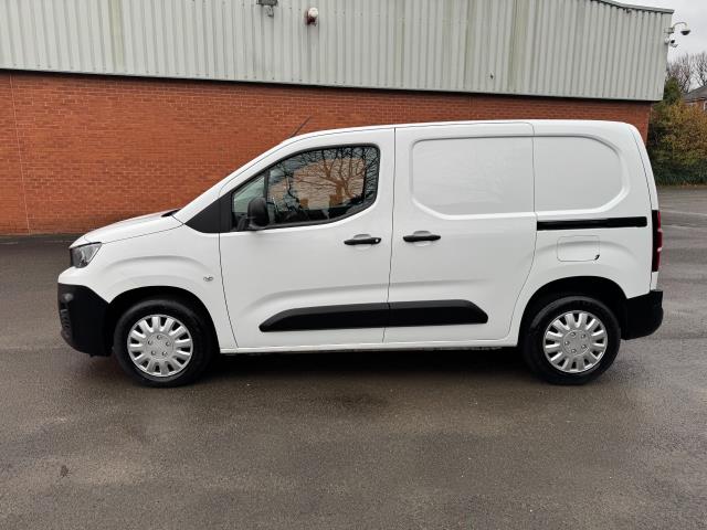 2020 Peugeot Partner 1000 1.5 Bluehdi 100 Professional Van Euro 6 (NV70DWN) Image 6