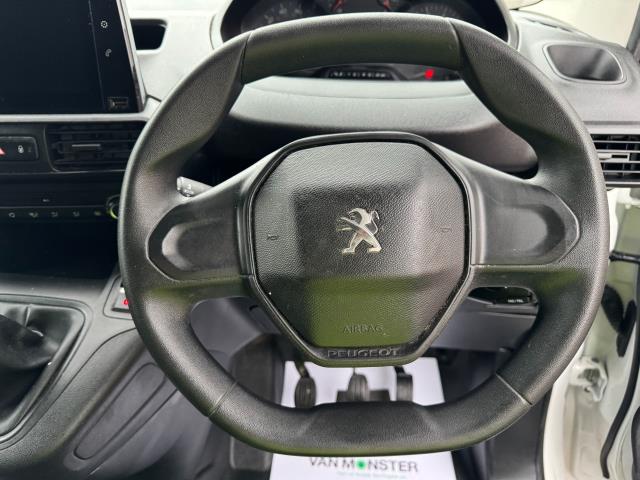 2020 Peugeot Partner 1000 1.5 Bluehdi 100 Professional Van Euro 6 (NV70DWN) Image 22