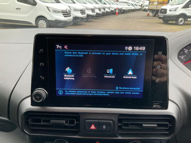2020 Peugeot Partner 1000 1.5 Bluehdi 100 Professional Van (NV70DWU) Image 19