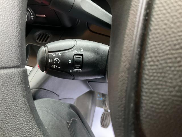 2020 Peugeot Partner 1000 1.5 Bluehdi 100 Professional Van (NV70DWU) Image 24