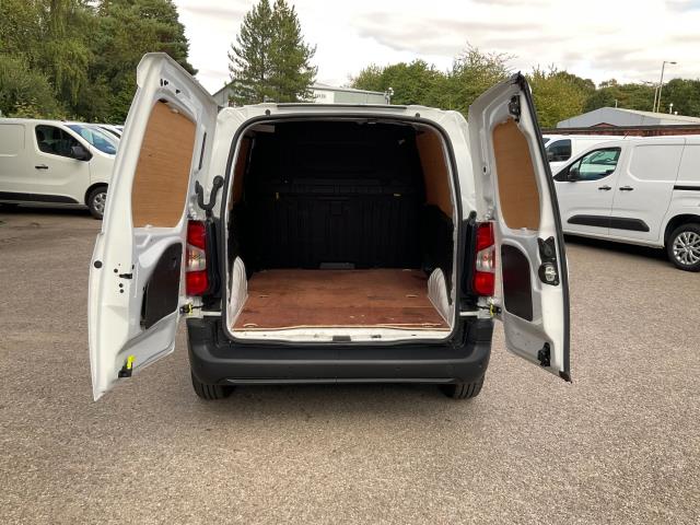 2020 Peugeot Partner 1000 1.5 Bluehdi 100 Professional Van (NV70DXA) Image 12