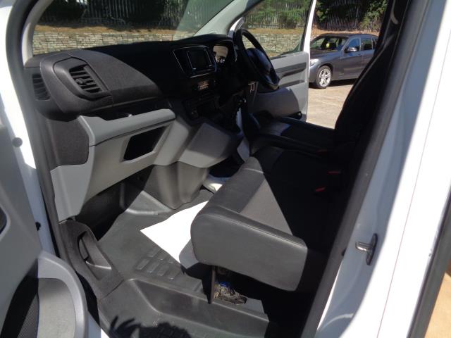 2020 Peugeot Expert 1000 1.5 Bluehdi 100 Professional Van (NV70EOL) Image 16