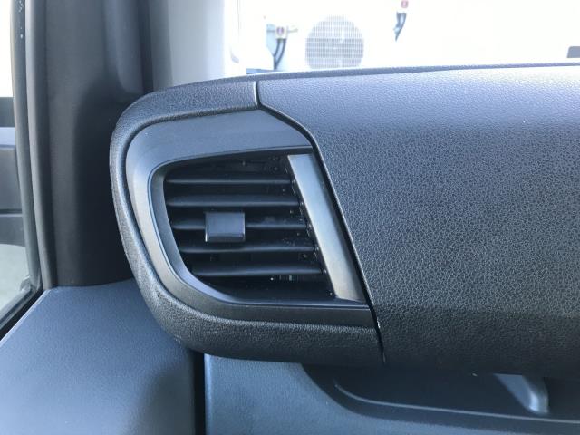 2020 Peugeot Expert 1000 1.5 Bluehdi 100 Professional Van (NV70EUX) Image 31