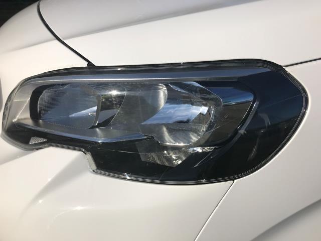 2020 Peugeot Expert 1000 1.5 Bluehdi 100 Professional Van (NV70EUX) Image 15