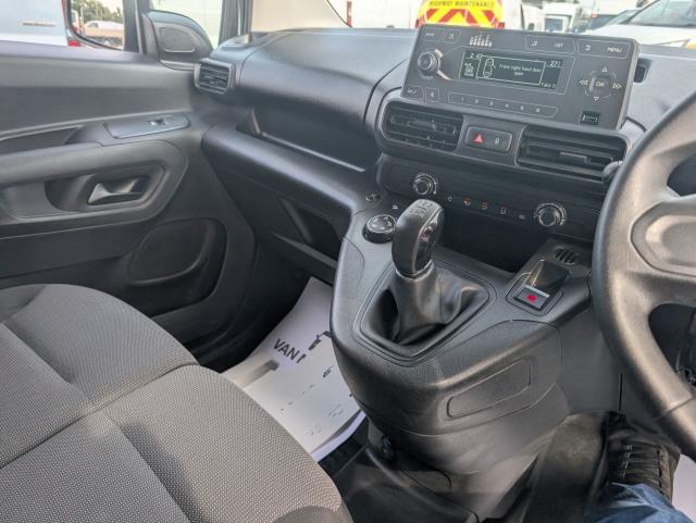 2020 Peugeot Partner 1000 1.5 Bluehdi 100 Grip Van (NV70EVC) Image 25