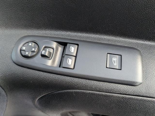 2020 Peugeot Partner 1000 1.5 Bluehdi 100 Grip Van (NV70EVC) Image 18