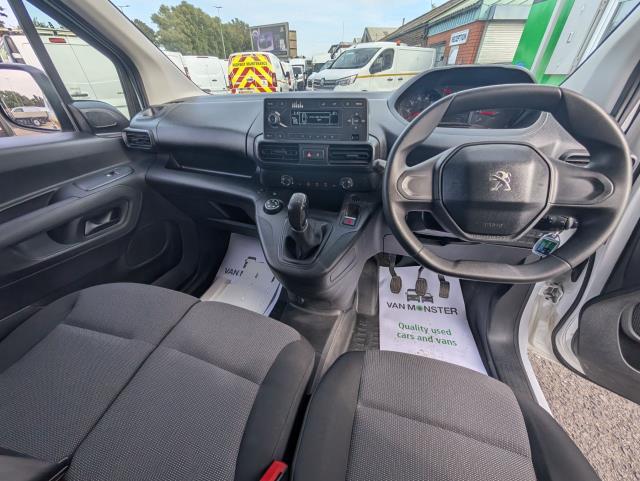 2020 Peugeot Partner 1000 1.5 Bluehdi 100 Grip Van (NV70EVC) Image 19
