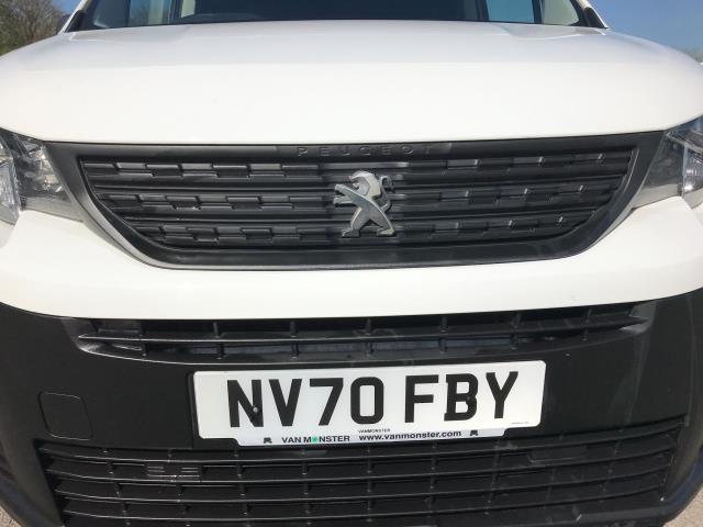 2020 Peugeot Partner 1000 1.5 Bluehdi 100 Professional Van (NV70FBY) Image 13