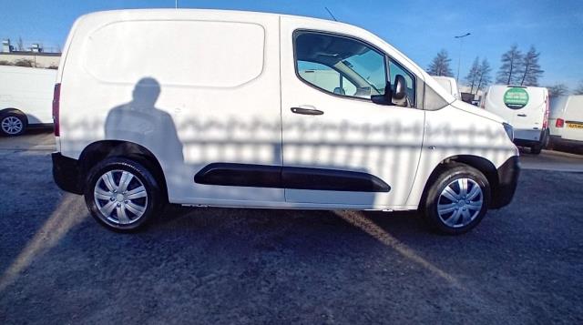 2020 Peugeot Partner 1000 1.5 Bluehdi 100 Professional Van (NV70FCO) Image 10