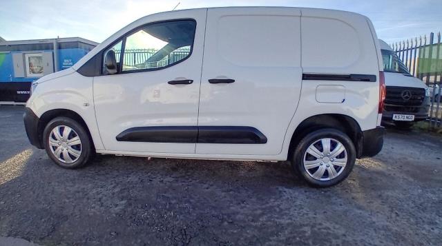 2020 Peugeot Partner 1000 1.5 Bluehdi 100 Professional Van (NV70FCO) Image 6