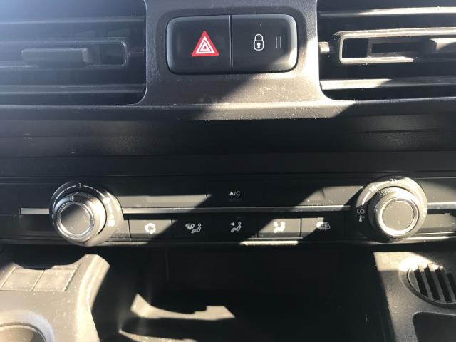 2020 Peugeot Partner 850 1.5 Bluehdi 100 Professional Crew Van (NV70FHY) Image 28