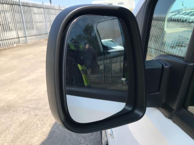 2020 Peugeot Partner L2 950 1.5BLUE HDI 100PS PROFESSIONAL EURO 6 (NV70FKG) Image 37