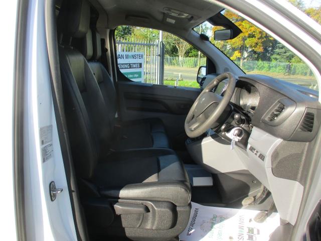 2020 Peugeot Expert 1400 2.0 Bluehdi 120 Professional Van (NV70GLF) Image 12