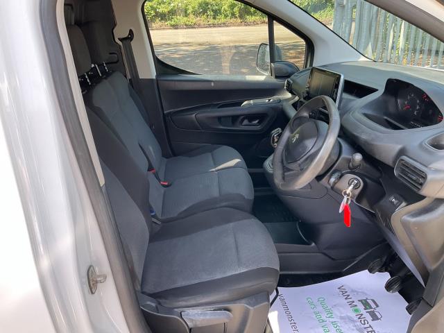 2021 Peugeot Partner 1000 1.5 Bluehdi 100 Professional Van (NV70HDZ) Image 16