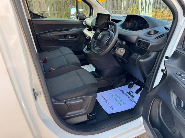 2020 Peugeot Partner 1000 1.5 Bluehdi 100 Professional Van (NV70HFC) Image 13