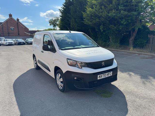 2020 Peugeot Partner 1000 1.5 Bluehdi 100 Professional Van (NV70HFC) Image 2