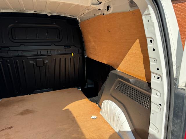 2020 Peugeot Partner 1000 1.5 Bluehdi 100 Professional Van (NV70HFC) Image 46