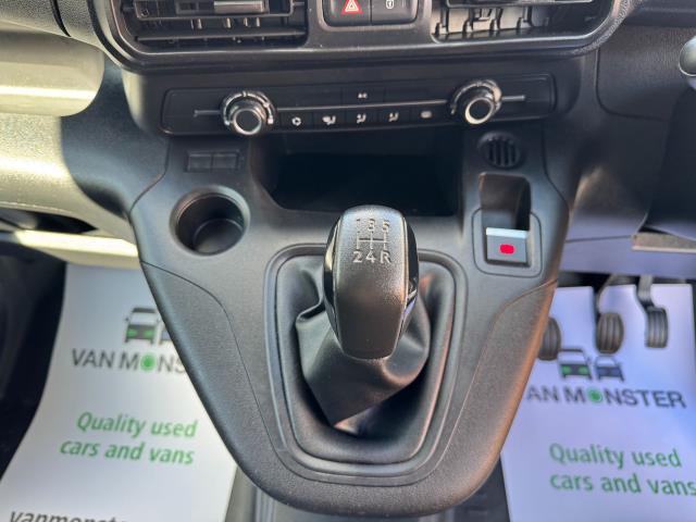 2020 Peugeot Partner 1000 1.5 Bluehdi 100 Professional Van (NV70HFC) Image 26