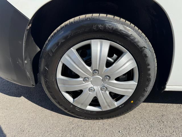 2020 Peugeot Partner 1000 1.5 Bluehdi 100 Professional Van (NV70HFC) Image 54