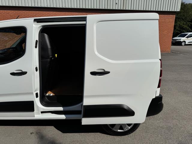 2020 Peugeot Partner 1000 1.5 Bluehdi 100 Professional Van (NV70HFC) Image 41