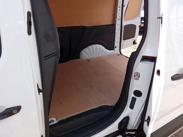 2020 Peugeot Partner 1000 1.5 Bluehdi 100 Professional Van (NV70HFM) Image 16