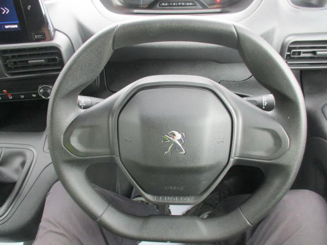 2020 Peugeot Partner STANDARD 1000 1.5 BLUE HDI 100PS PROFESSIONAL (NV70HFN) Image 14