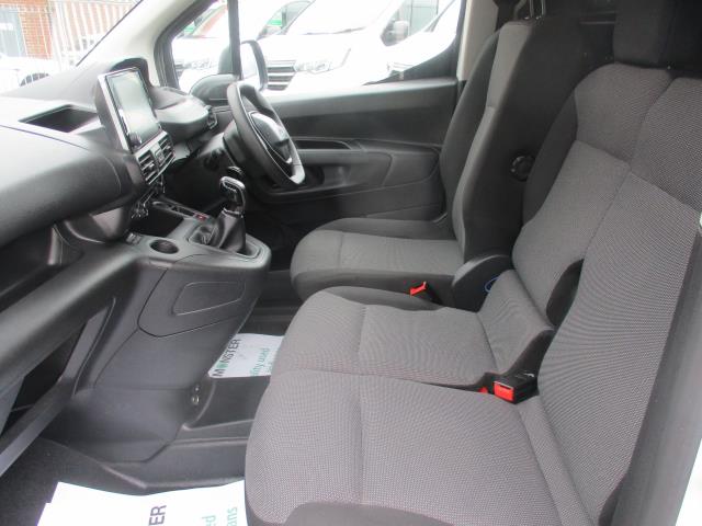 2020 Peugeot Partner STANDARD 1000 1.5 BLUE HDI 100PS PROFESSIONAL (NV70HFN) Image 24