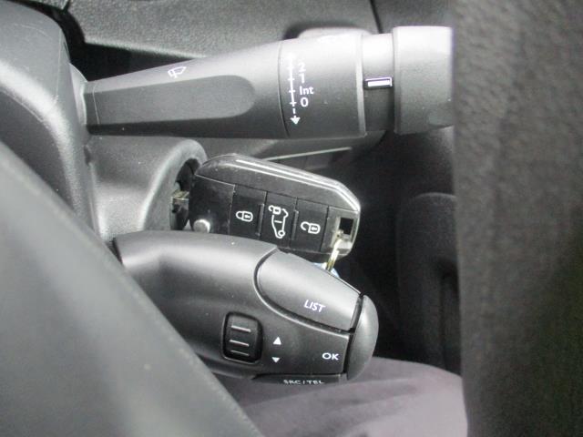 2020 Peugeot Partner STANDARD 1000 1.5 BLUE HDI 100PS PROFESSIONAL (NV70HFN) Image 17