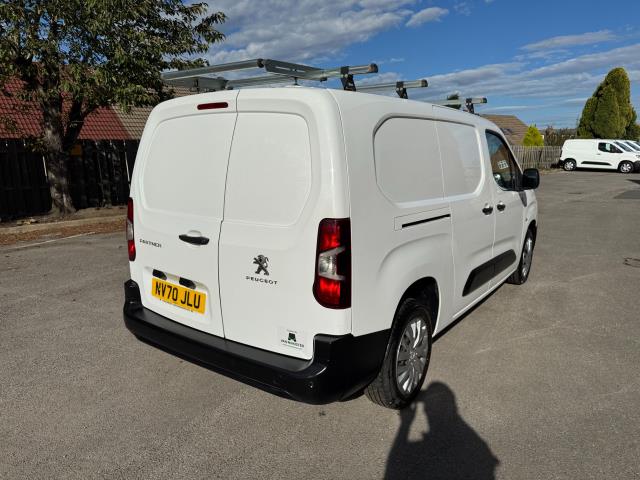 2020 Peugeot Partner 950 1.5 Bluehdi 100 Professional LONG Van (NV70JLU) Image 9