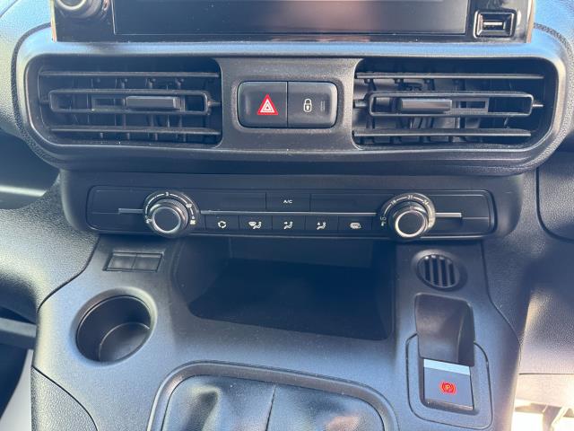 2020 Peugeot Partner 950 1.5 Bluehdi 100 Professional LONG Van (NV70JLU) Image 24