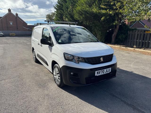 2020 Peugeot Partner 950 1.5 Bluehdi 100 Professional LONG Van (NV70JLU) Image 2