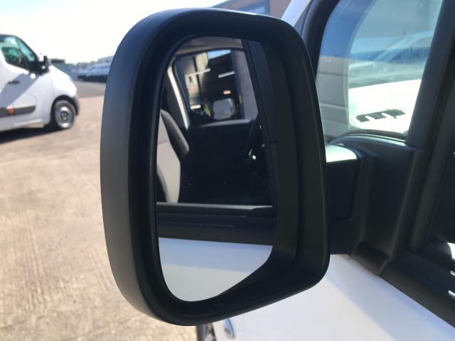 2020 Peugeot Partner L2 950 1.5BLUE HDI 100PS PROFESSIONAL EURO 6 (NV70KDN) Image 36