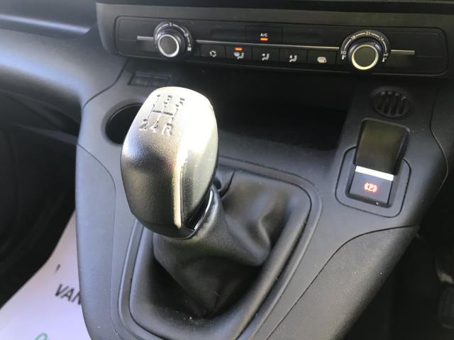 2020 Peugeot Partner L2 950 1.5BLUE HDI 100PS PROFESSIONAL EURO 6 (NV70KDN) Image 16