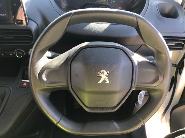 2020 Peugeot Partner L2 950 1.5BLUE HDI 100PS PROFESSIONAL EURO 6 (NV70KDN) Image 17