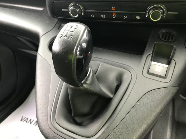 2020 Peugeot Partner L2 950 1.5BLUE HDI 100PS PROFESSIONAL EURO 6 (NV70KDZ) Image 16